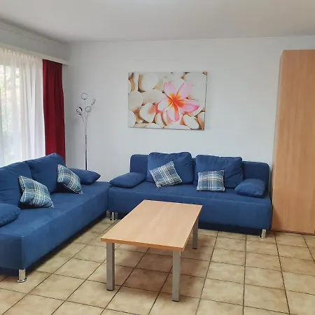 Holidays - Residenza Flora Апартаменты *