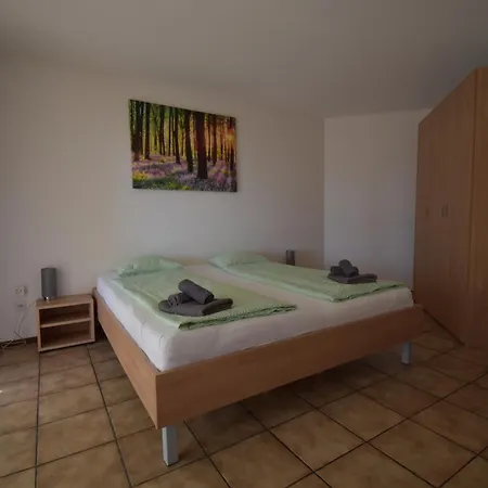 Holidays - Residenza Flora Apartment *