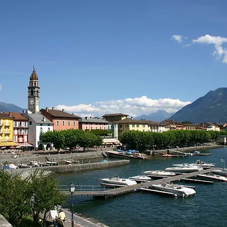 Holidays - Residenza Flora Апартаменты *