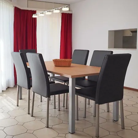 Holidays - Residenza Flora *