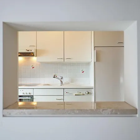 Holidays - Residenza Flora * Locarno